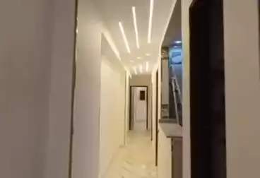 Apartments For sale - 3 rooms - floor 1