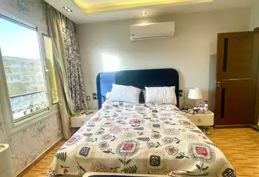 Furnished Apartment For rent - 2 rooms - floor 5