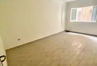 undefined undefined - 2 rooms - floor 6