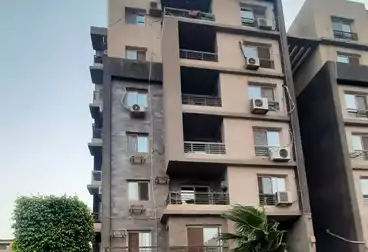 Furnished Apartment For rent - 3 rooms - floor 3