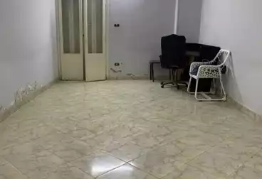 غرفة في مكتب للإيجار - بالدور 1