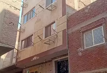 House / Home For sale - 9 rooms