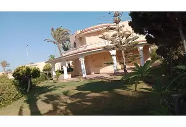 Villas For sale - 8 rooms
