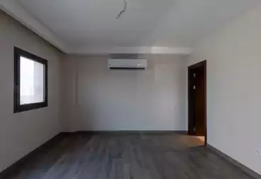 Apartments For sale - 2 rooms - floor 1