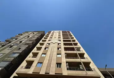شقق للبيع - 3 غرف - بالدور 4
