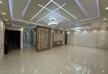 Apartments For sale - 3 rooms - floor 1