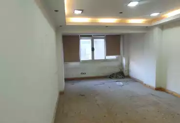 عقارات للبيع - 4 غرف - بالدور 5