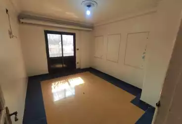 Apartments For rent - 3 rooms - floor 4