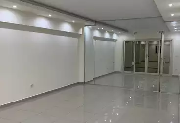 Administrative For rent - 3 rooms - floor 8