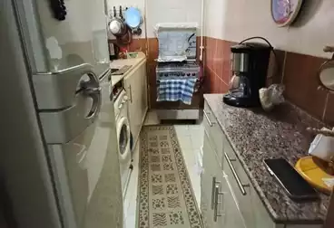 Apartments For sale - 2 rooms - floor 8