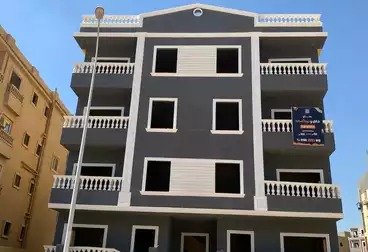 Apartments For sale - 4 rooms - floor 1