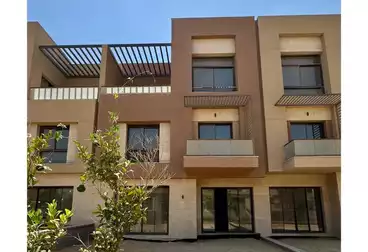 تاون هاوس للبيع - 4 غرف