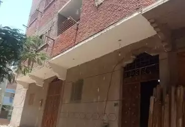 House / Home For sale - 6 rooms