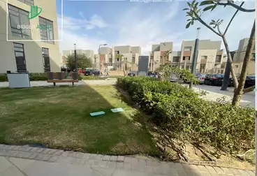 مكاتب للإيجار - 3 غرف - بالدور 2