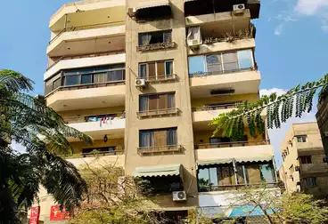 Apartments For sale - 4 rooms - floor 7