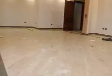 روف للإيجار - 3 غرف - بالدور 3