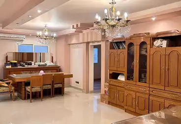 شقق للبيع - 3 غرف - بالدور 1