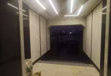 إداري للإيجار - 3 غرف - بالدور 0