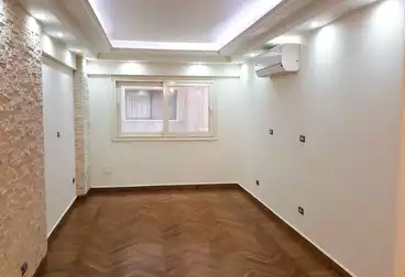 Apartments For sale - 2 rooms - floor 8