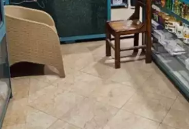 صيدليات للبيع