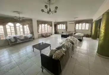 Furnished Apartment For sale - 4 rooms - floor 13