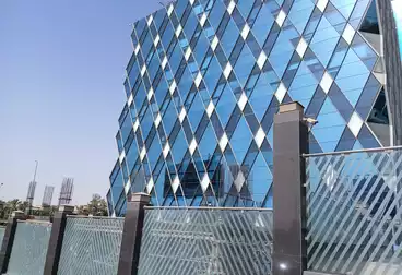 إداري للإيجار - 3 غرف - بالدور 3