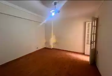 Apartments For sale - 3 rooms - floor 2