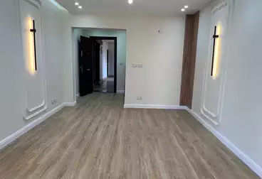 Apartments For sale - 2 rooms - floor 4