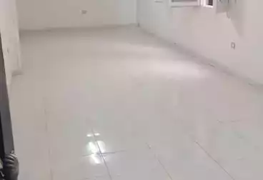 شقق للبيع - 3 غرف - بالدور 4