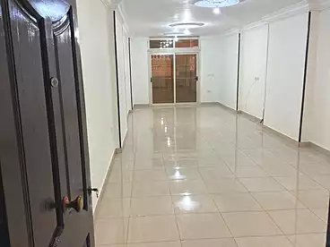 شقق للإيجار - 3 غرف - بالدور 1