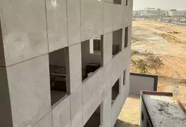 مصنع للبيع