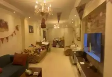 Furnished Apartment For sale - 2 rooms - floor 5