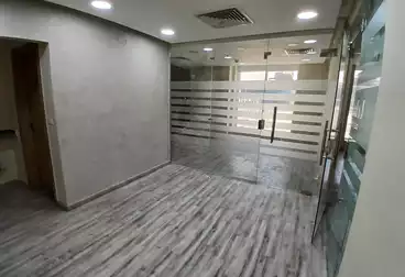 مكاتب للإيجار - 4 غرف - بالدور 2