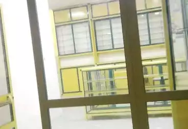 صيدليات للبيع