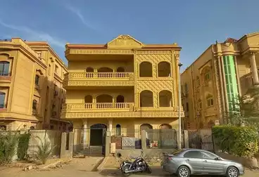 فلل للإيجار - 6 غرف