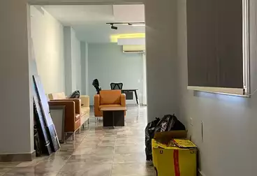 مقر إداري للإيجار - 3 غرف - بالدور 3