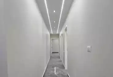 شقق للبيع - 3 غرف - بالدور 1