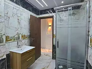 شقق للبيع - 3 غرف - بالدور 1