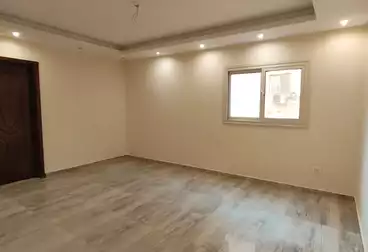 إداري للإيجار - 4 غرف - بالدور 3