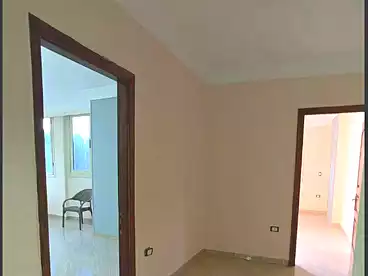 شقق للبيع - 3 غرف - بالدور 2