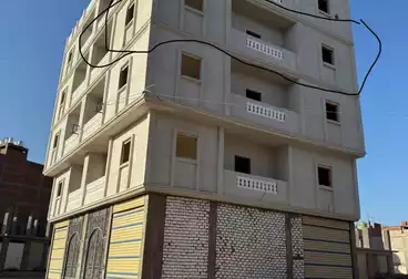 Apartments For sale - 3 rooms - floor 1