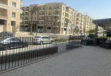 مكاتب للإيجار - 5 غرف - بالدور 0