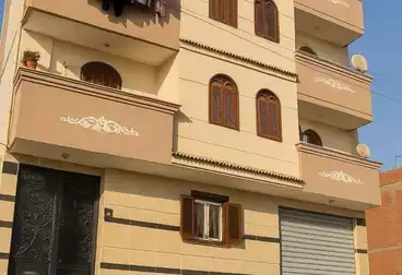منزل / بيت للبيع - 12 غرف