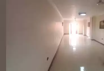 شقق للبيع - 3 غرف - بالدور 1