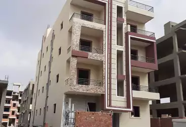 عقارات للبيع - 3 غرف - بالدور 3