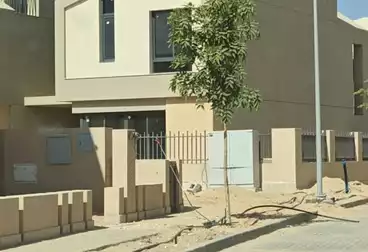Villas For sale - 4 rooms
