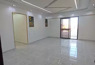 Apartments For sale - 2 rooms - floor 4