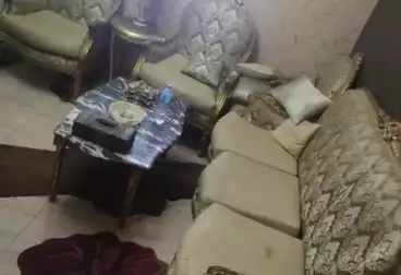 ستوديو بحديقة للإيجار - 1 غرف - بالدور 0