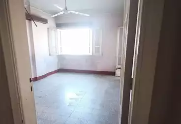 Apartments For sale - 4 rooms - floor 4