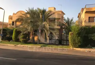 فلل للبيع - 6 غرف